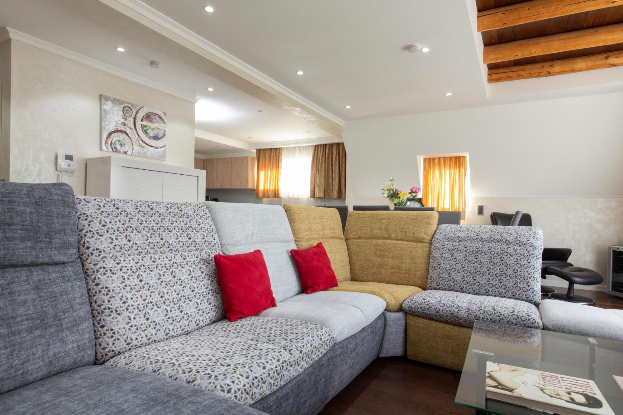 The Queen Luxury Apartments - Villa Vinicia Λουξεμβούργο Εξωτερικό φωτογραφία